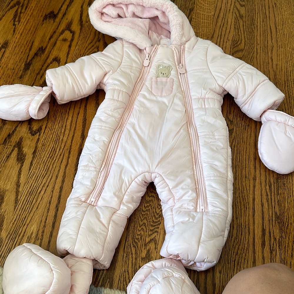 Pink snowsuit with booties and hand muffs 3m 32cm